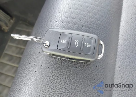 2010 Volkswagen Tiguan Wolfsburg Edition z USA, uszkodzony, nr VIN WVGBV7AX9AW531450